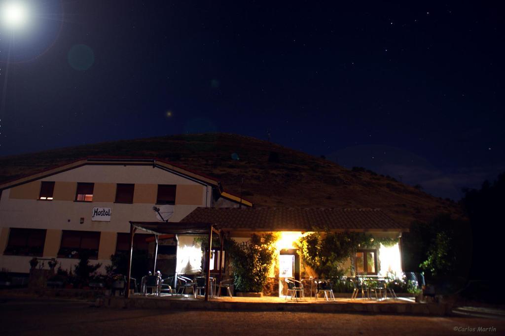 Hostal La Collada De Aralla Aralla de Luna Exterior photo